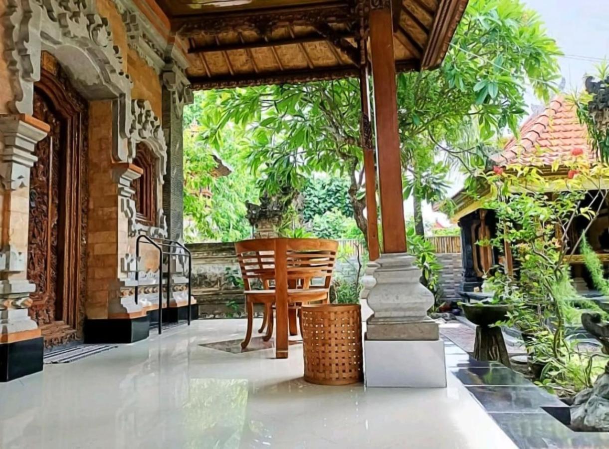 Green Palace Homestay Batununggul Esterno foto