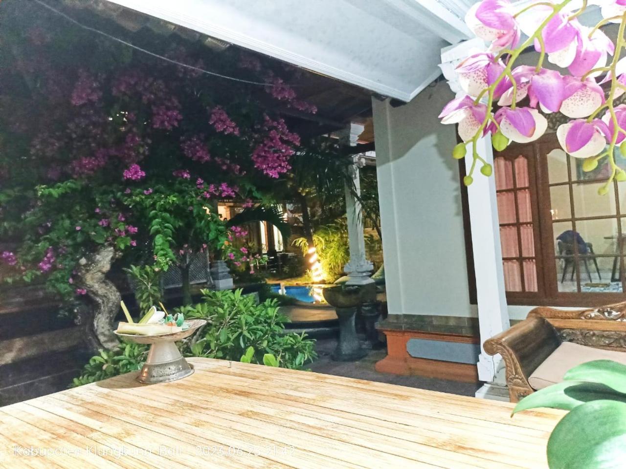 Green Palace Homestay Batununggul Esterno foto